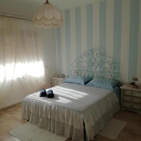 B&B La Regina Carbonia Buitenkant foto